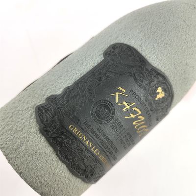 شراء نسيج فاخر النبيذ الأحمر الخاص الملصق المقاوم للماء زجاجات النبيذ الملصق الجلدي online manufacture