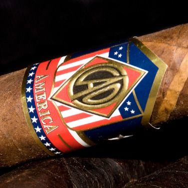 شراء Custom Eco-friendly Adhesive Sticker Cigar Band and Label with OEM Gold Foil Embossing online manufacture