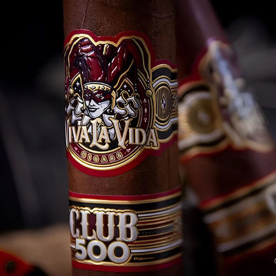 سعر جيد ISO9001 Certified Customized Logo Personalized Cigar Label and Cigar Band Sticker with Gold Foil Embossing الانترنت